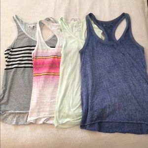 Bundle of 4 AEO Tank Tops